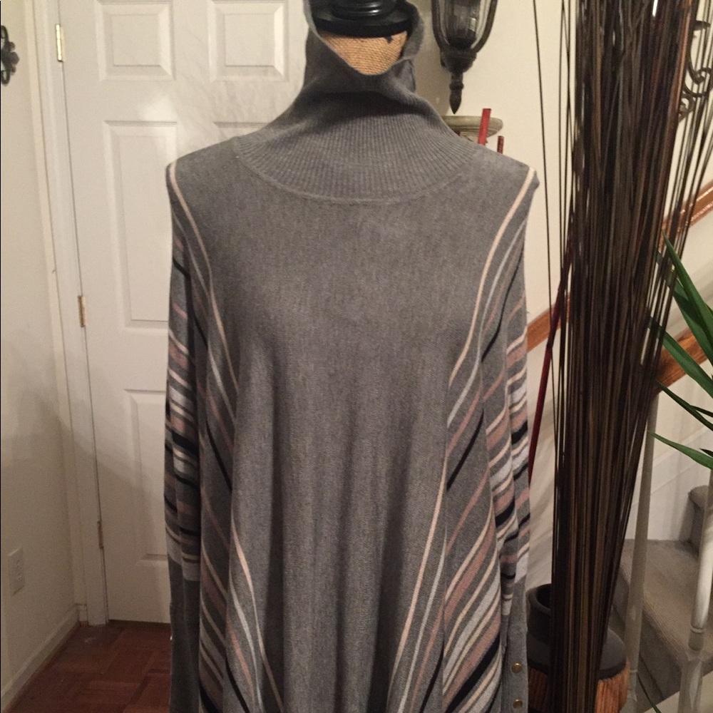Turtleneck poncho